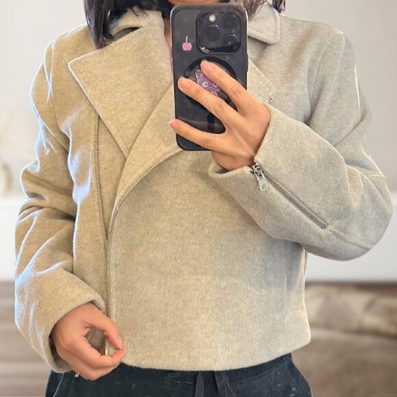 Michael Stars cream cropped moto jacket M quiet luxury - Picture 1 of 12